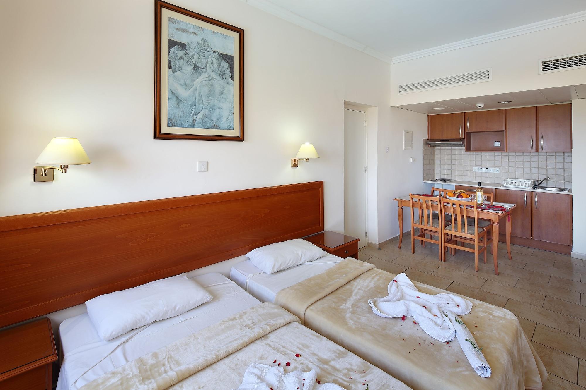 Panareti Coral Bay Resort Exteriör bild