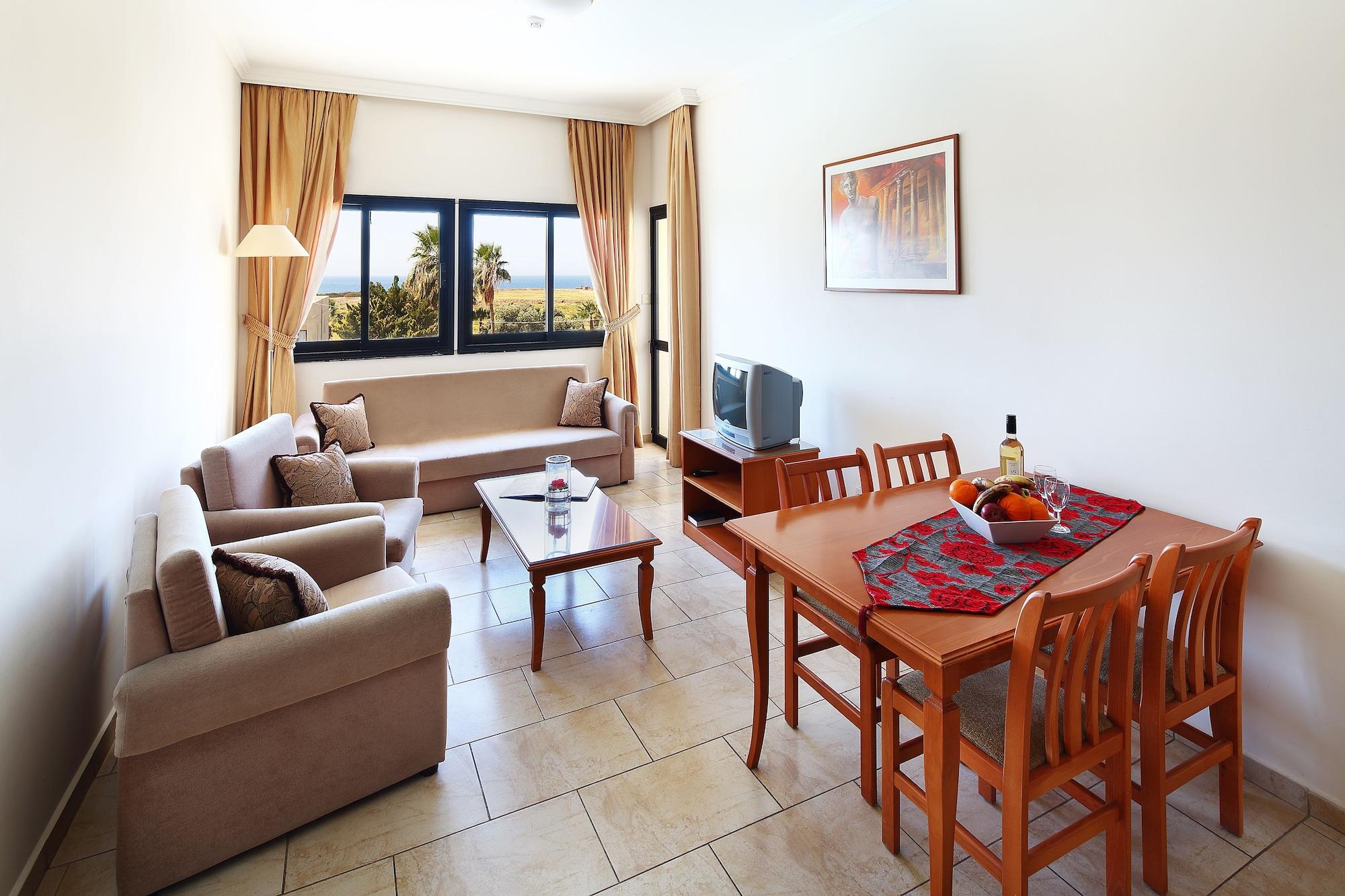 Panareti Coral Bay Resort Exteriör bild