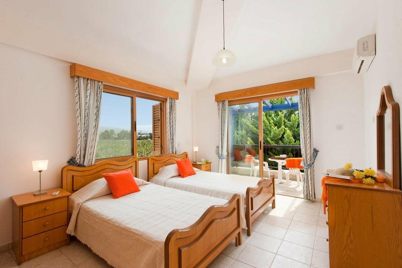 Panareti Coral Bay Resort Exteriör bild